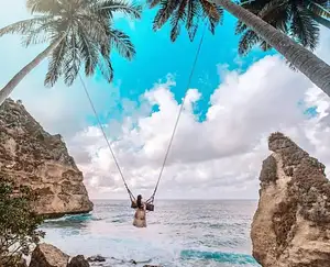 Nusa Penida Instagram Tour - Small Group Tour